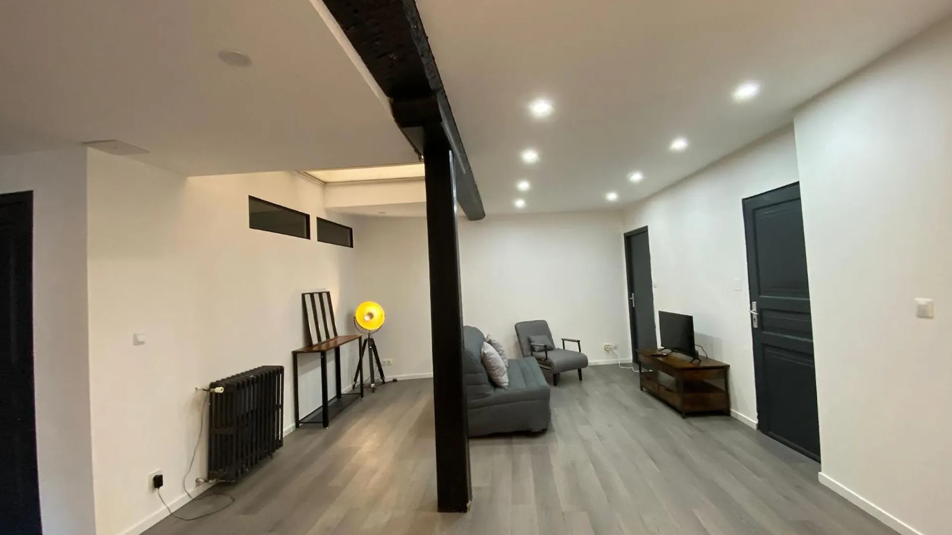 דירה Grand Logement Centre Foix 120M2-3Chambres-2Sdb-2Wc